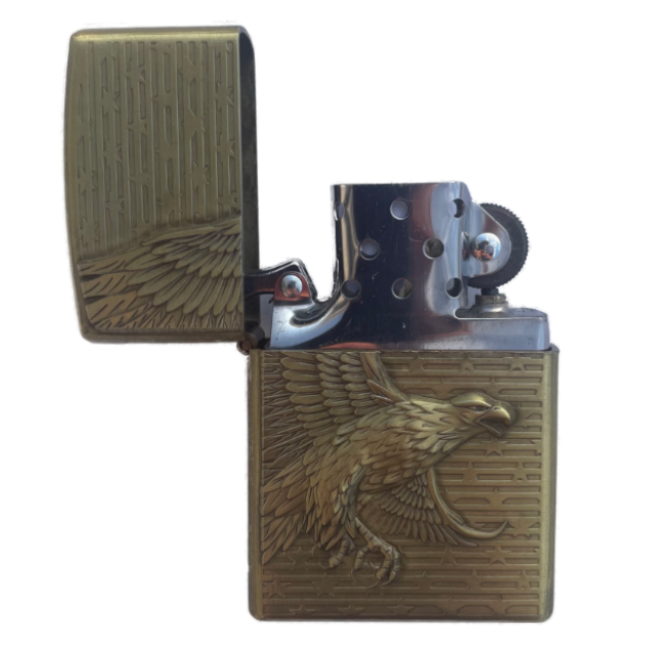 American Eagle P1, benzin lighter