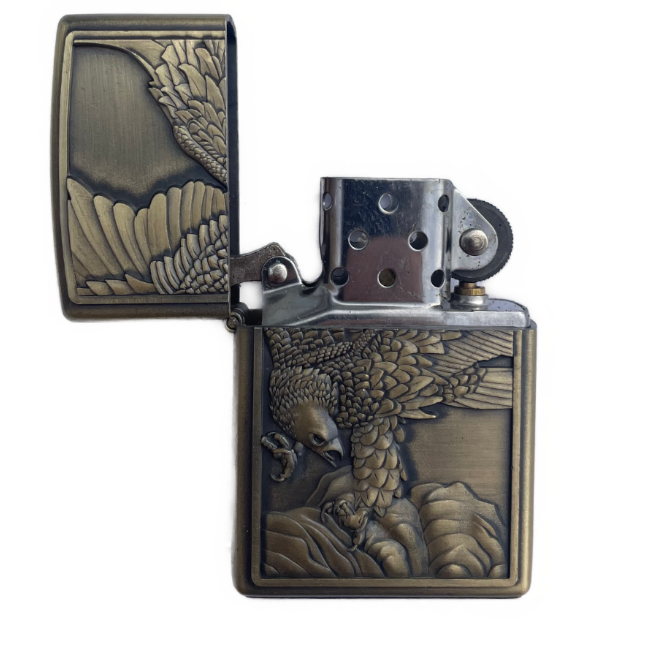 Eagle fear, benzin lighter